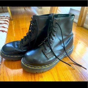 Iconic Dr. Martens 1460 Bex Sole in Black no box